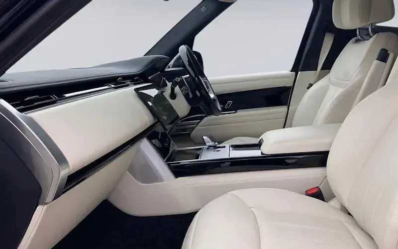 Used Land Rover Range Rover Autobiography 551 HP (405 kW) 2026 SUV