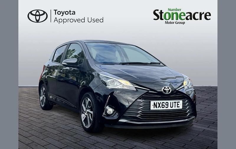 Black Used 2019 Toyota Yaris Hatchback | £12,500 (A bit pricey) - Image 1/2