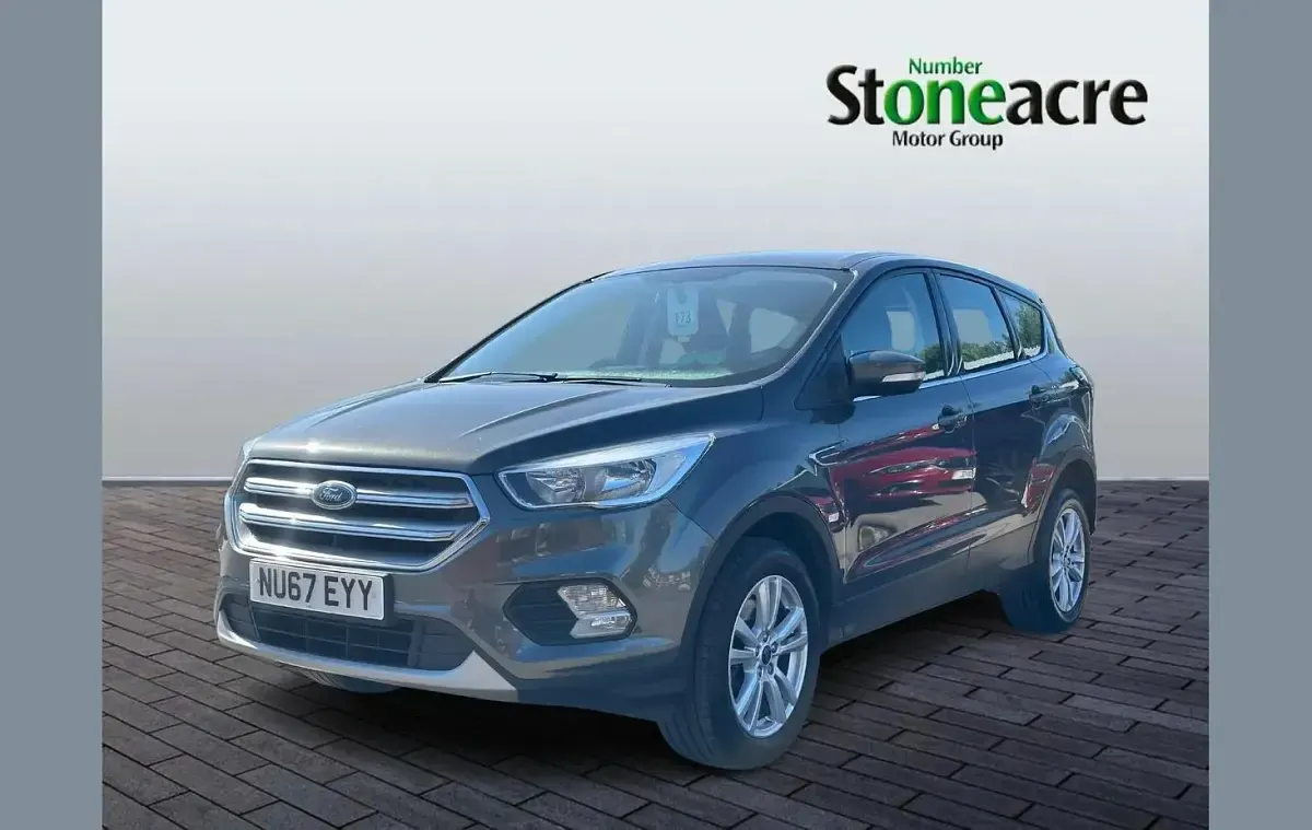 Second-hand Ford Kuga Zetec 120 CP (88 kW) 2017 Gri SUV