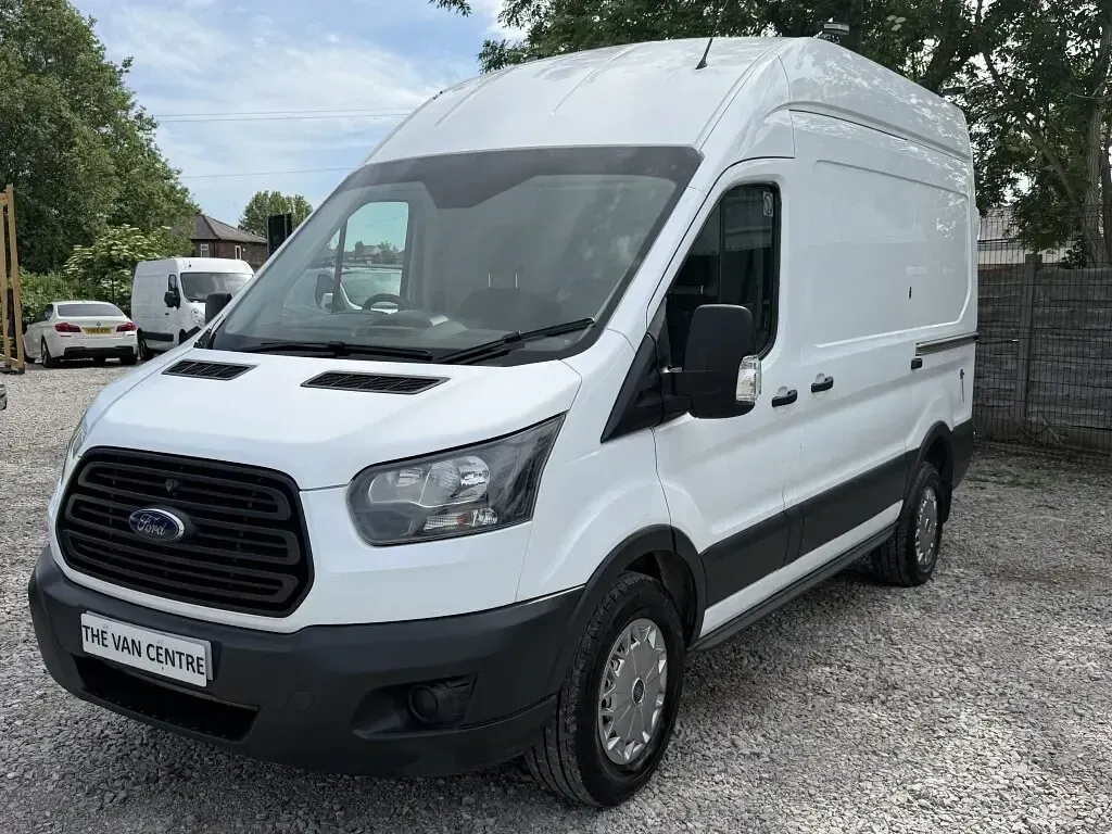 Used Ford Transit 130 HP (95 kW) 2018 White Van