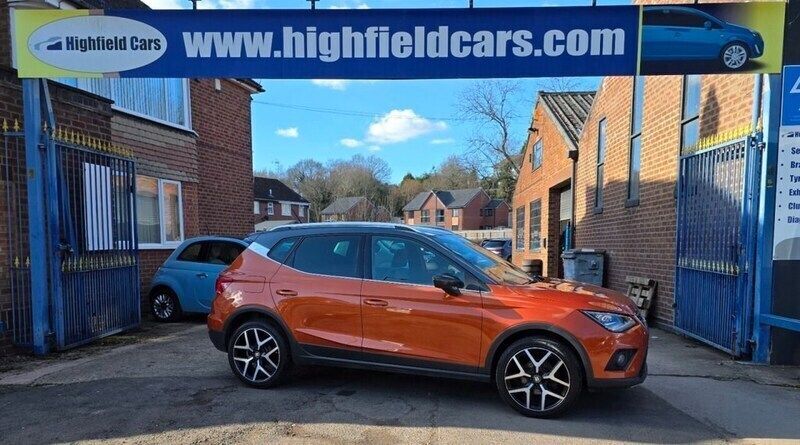Orange Used 2019 Seat Arona FR Sport SUV | £10,490 (Fair price) - Image 1/4
