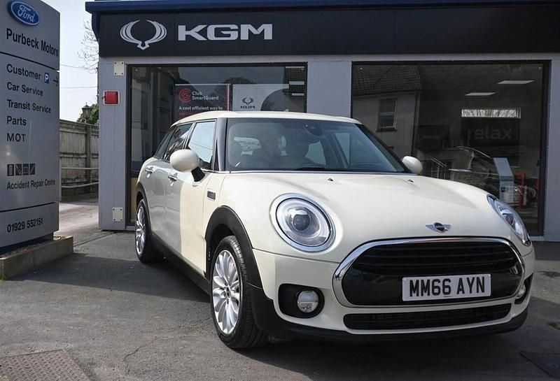 Used Mini Cooper Clubman 136 HP (100 kW) 2016 White Estate