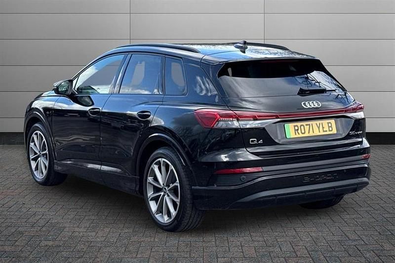 Used Audi Q4 e-tron Comfort 125 kW (170 HP) 2021 Black SUV