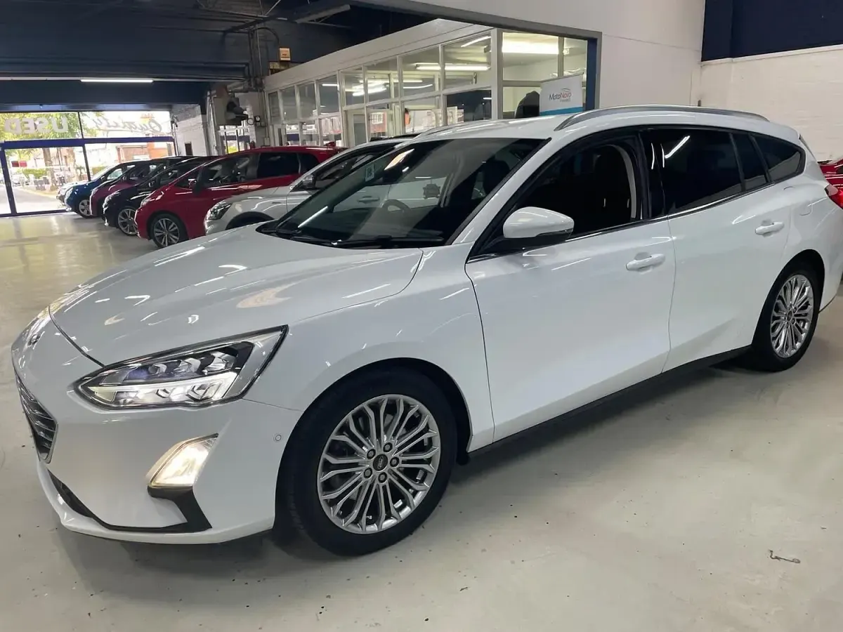 Used Ford Focus Titanium X 2019 White Estate