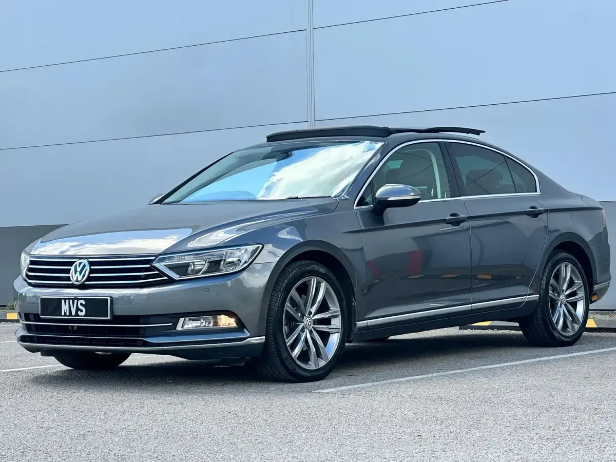 Used VW Passat GT 150 HP (110 kW) 2017 Grey Sedan
