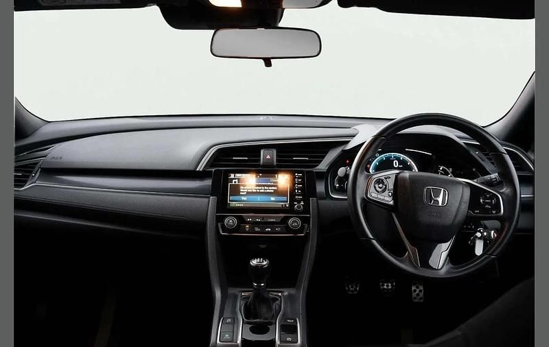 Used Honda Civic SR 124 HP (91 kW) 2020 Black Hatchback