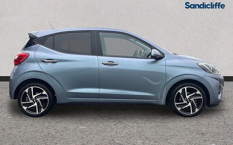 Used Hyundai i10 Premium 79 HP (58 kW) 2026 Hatchback