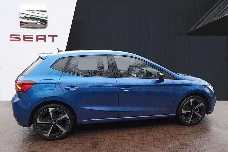 Used Seat Ibiza FR Sport 113 HP (83 kW) 2025 Blue Hatchback