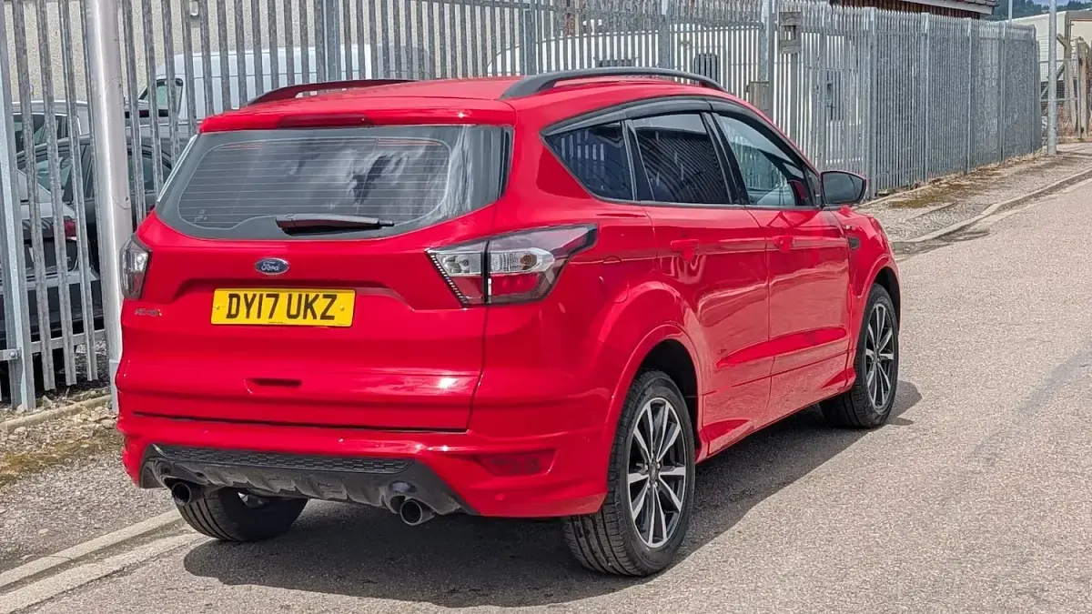 Used Ford Kuga ST-Line 120 HP (88 kW) 2017 Red SUV