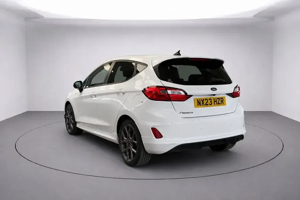 Used Ford Fiesta ST-Line 100 HP (73 kW) 2023 White Hatchback