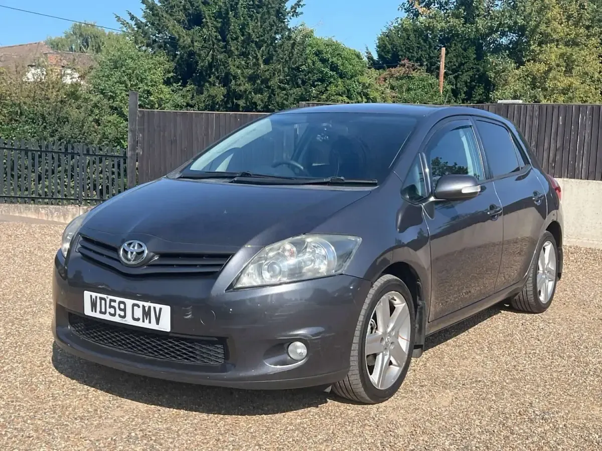 Used Toyota Auris SR 2010 Grey Hatchback