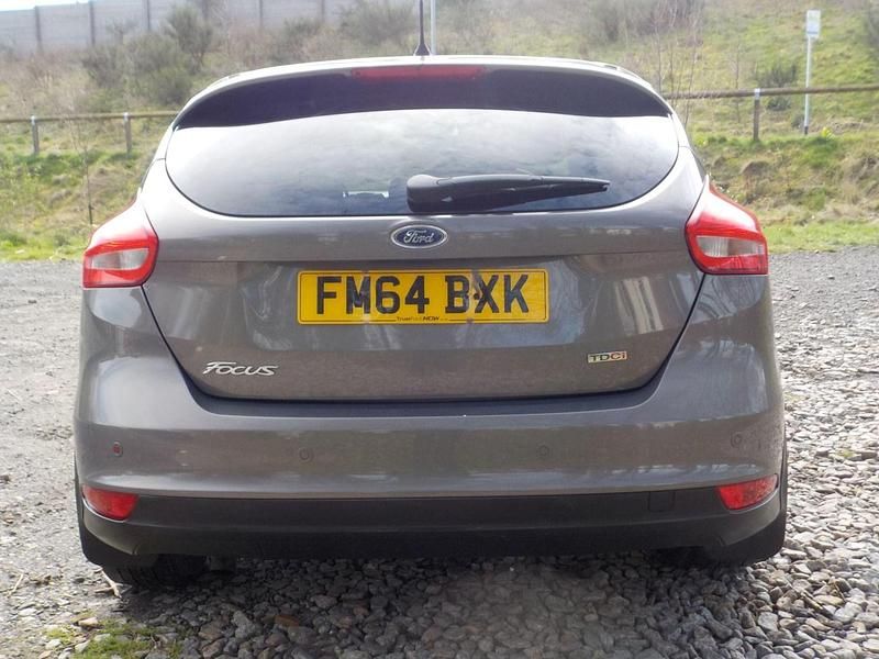 Used Ford Focus Titanium 115 HP (84 kW) 2015 Brown Hatchback