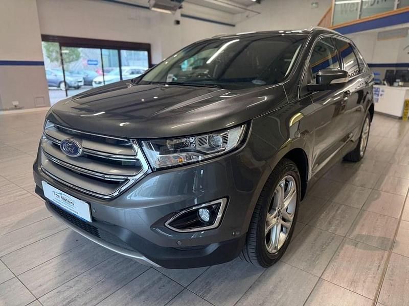 Begagnad Ford Edge Titanium 210 HK (154 kW) 2016 Grå SUV
