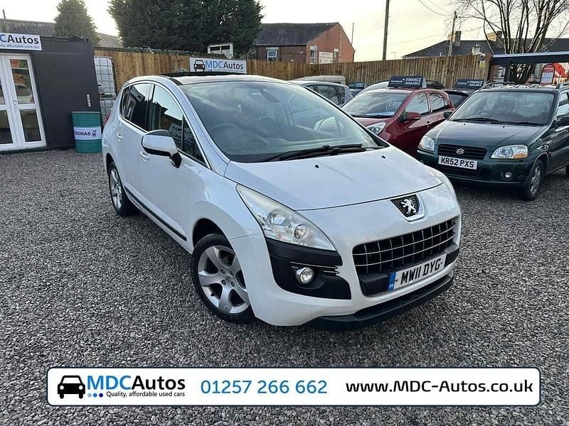 Used Peugeot 3008 Envy 112 HP (82 kW) 2011 White Hatchback