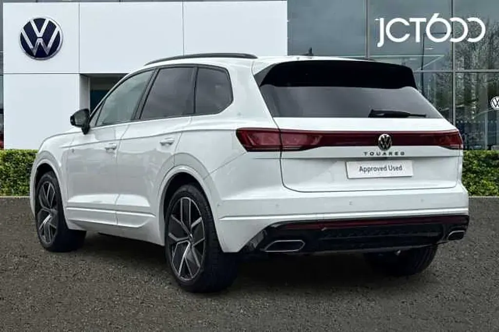 Used VW Touareg Black Edition 286 HP (210 kW) 2026 White SUV