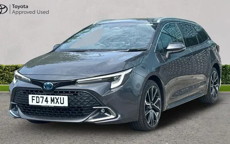 Used Toyota Corolla 196 HP (144 kW) 2025 Decuma grey Estate