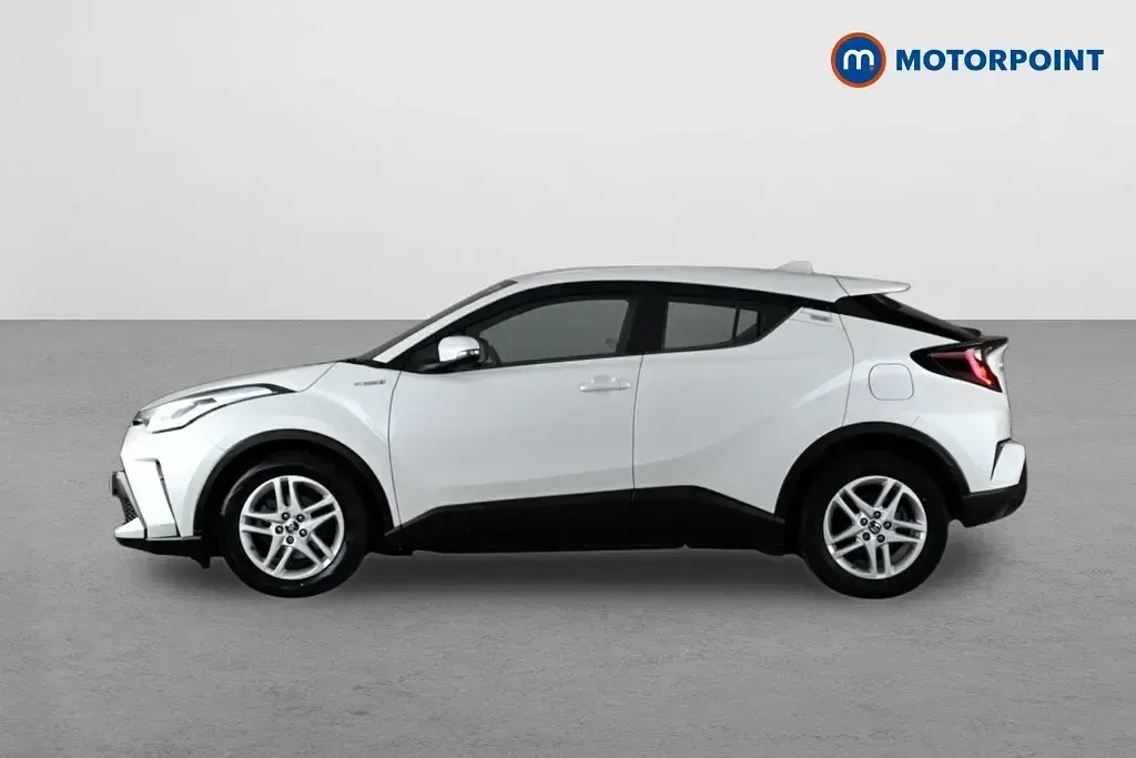Used Toyota C-HR 2021 White SUV
