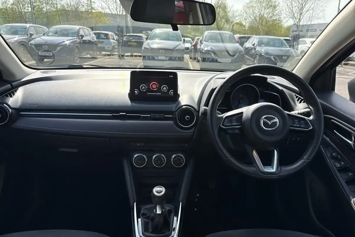 Begagnad Mazda 2 Inclusive 88 HK (64 kW) 2018 Blå Halvkombi