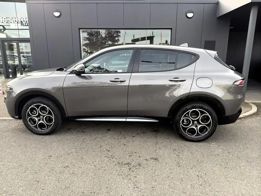 Used Alfa Romeo Tonale Ti 280 HP (205 kW) 2024 Grey SUV