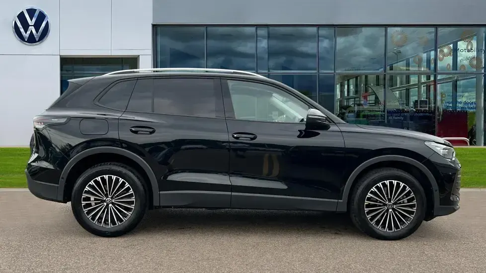 Used VW Tiguan Match 204 HP (150 kW) 2025 Black SUV