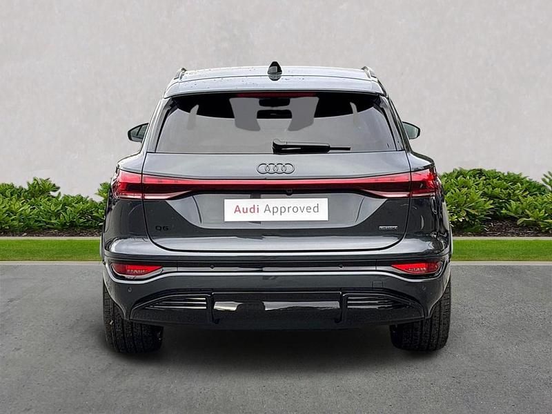 Used Audi e-tron Business 284 kW (387 HP) 2025 Grey SUV