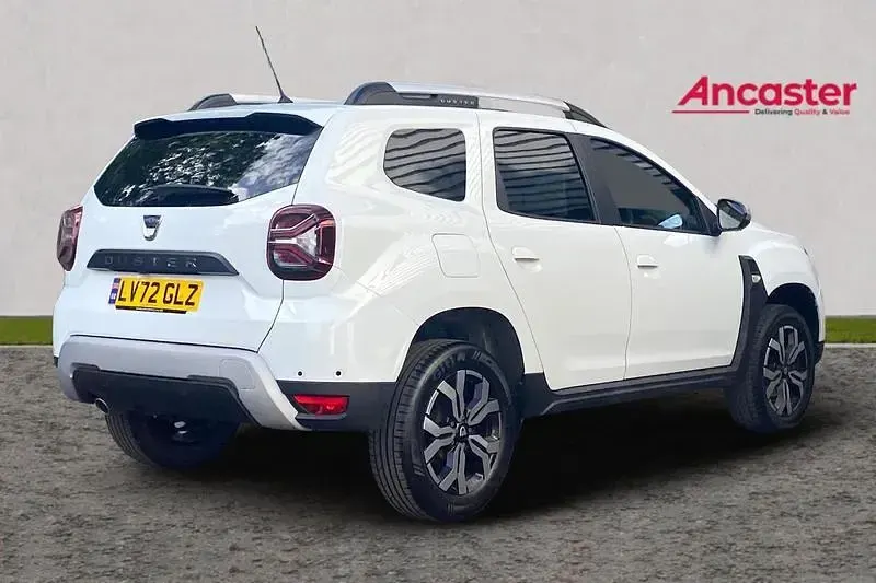 Used Dacia Duster Prestige 91 HP (66 kW) 2022 White SUV