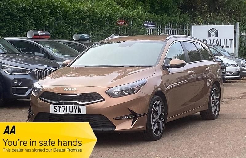 Bronze Used 2022 Kia Ceed 3 Estate | £13,494 (Good price) - Image 1/3