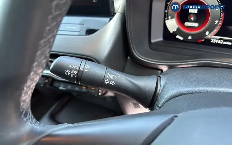 Used Nissan Juke N-Connecta 114 HP (83 kW) 2024 Grey SUV