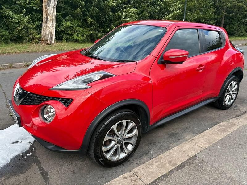 Red Used 2015 Nissan Juke Tekna SUV | £3,995 (Good price) - Image 1/4