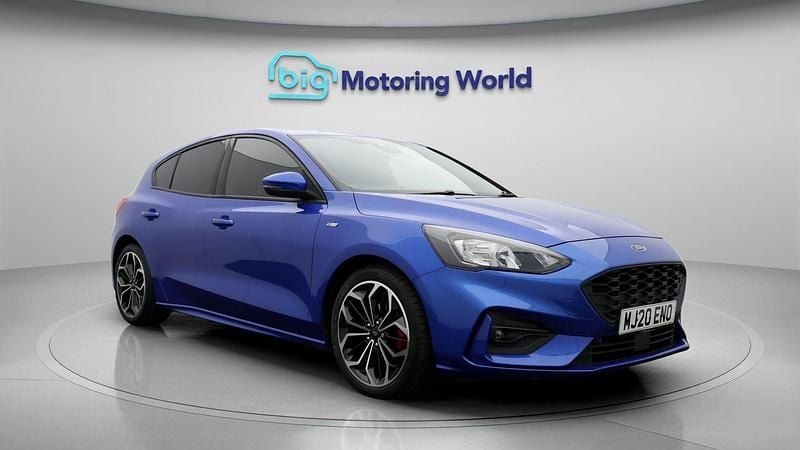 Used 2020 Ford Focus ST-Line X Hatchback | £14,700 (Fair price) - Image 1/4