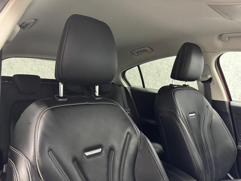 Used Ford Focus Vignale 2020 Red Hatchback