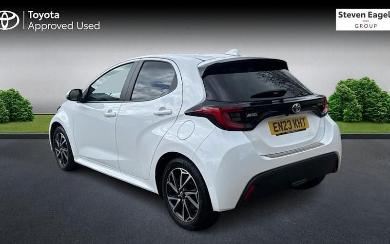 Second-hand Toyota Yaris Hybrid Design 116 CP (85 kW) 2026 Hatchback
