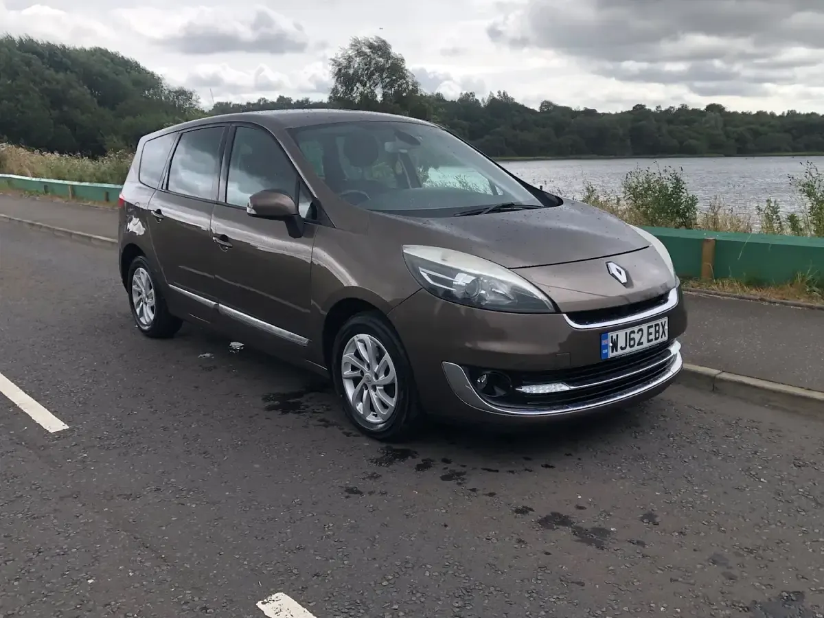 Used Renault Grand Scénic III Dynamique 2013 Bronze MPV