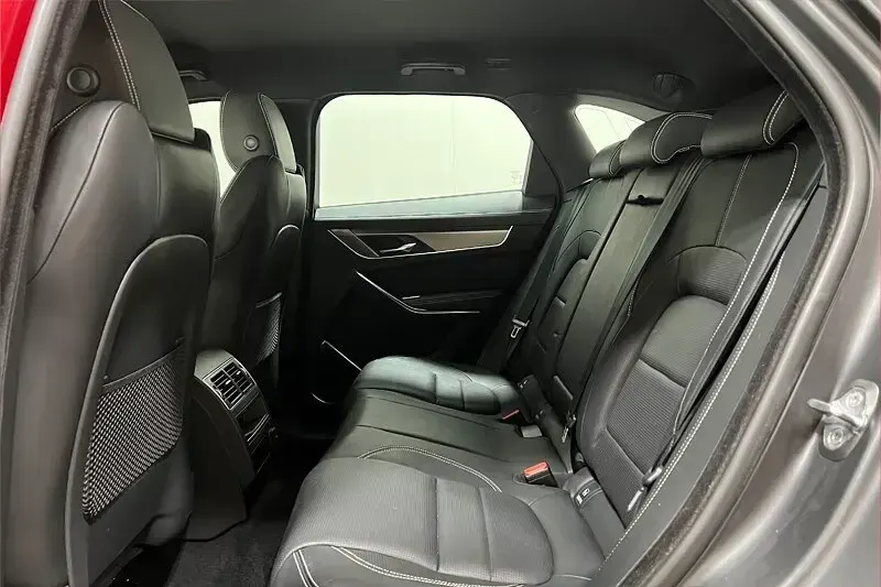 Used Jaguar F-Pace R-Dynamic 201 HP (147 kW) 2022 Red SUV
