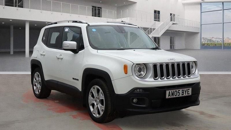 White Used 2015 Jeep Renegade Limited SUV | £6,995 (Fair price) - Image 1/2