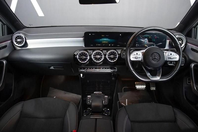 Used Mercedes A200 Executive 163 HP (119 kW) 2022 White Sedan