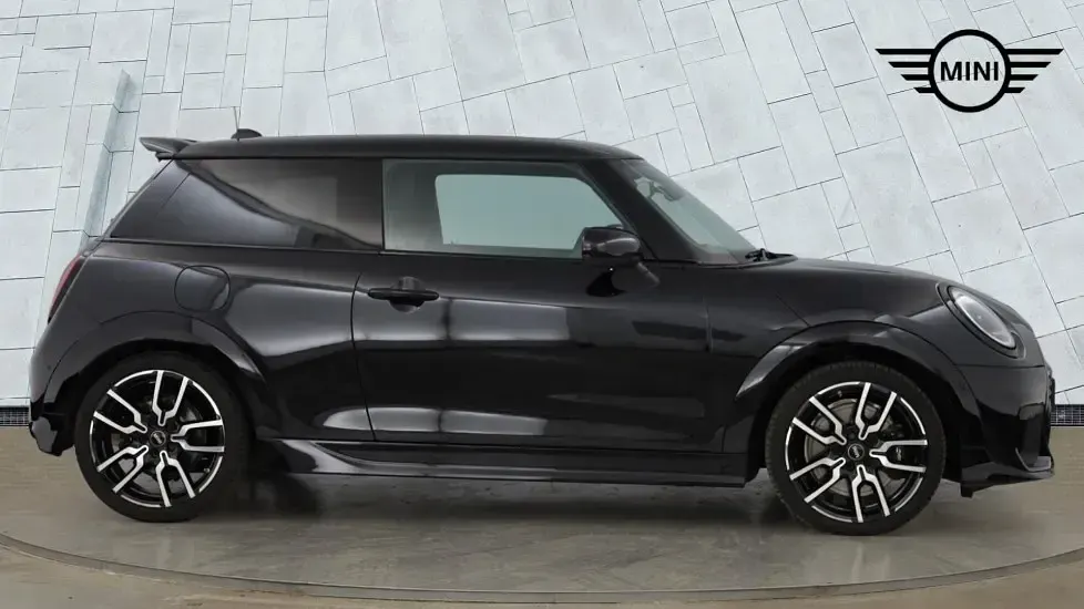 Used Mini Cooper S Hatch 201 HP (147 kW) 2025 Black Hatchback