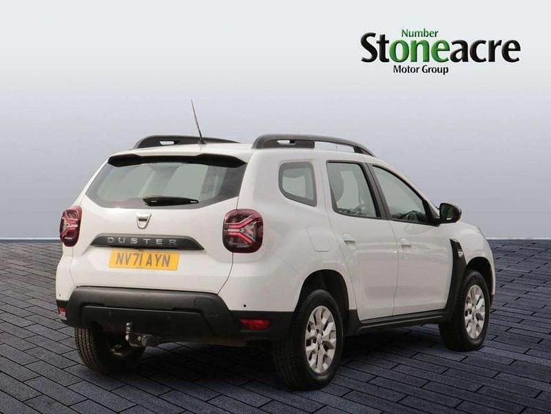 Used Dacia Duster Comfort 115 HP (84 kW) 2021 White SUV