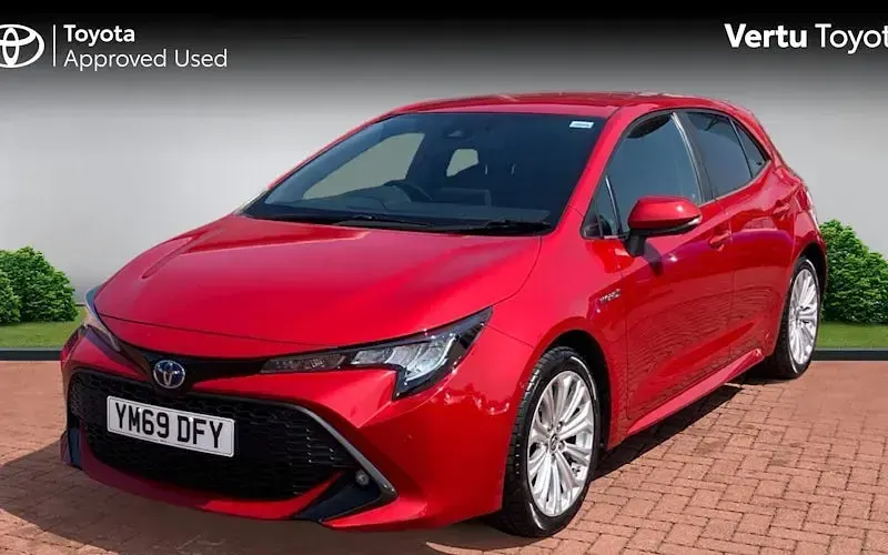 Used Toyota Corolla Design 122 HP (89 kW) 2022 Hatchback