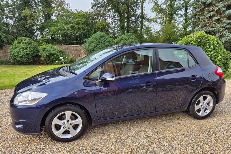 Used 2011 Toyota Auris Edition | £3,844 (Fair price) - Image 1/1