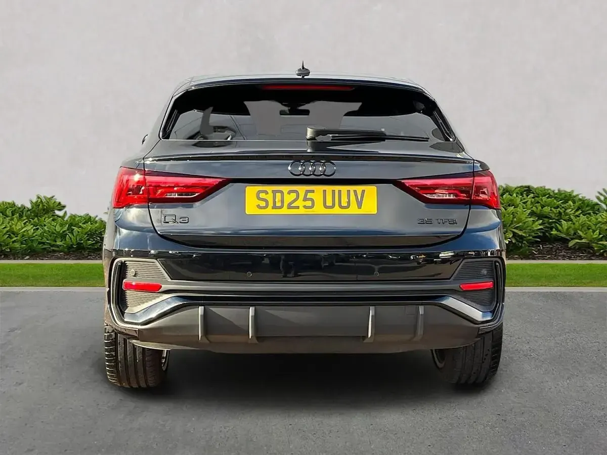 Used Audi Q3 Sportback Black Edition 150 HP (110 kW) 2025 Black SUV