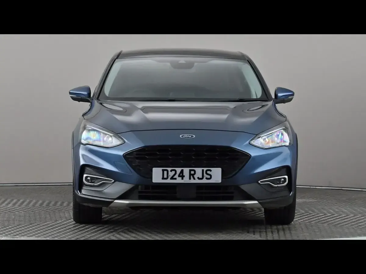 Used Ford Focus Active X 125 HP (91 kW) 2019 Blue Hatchback