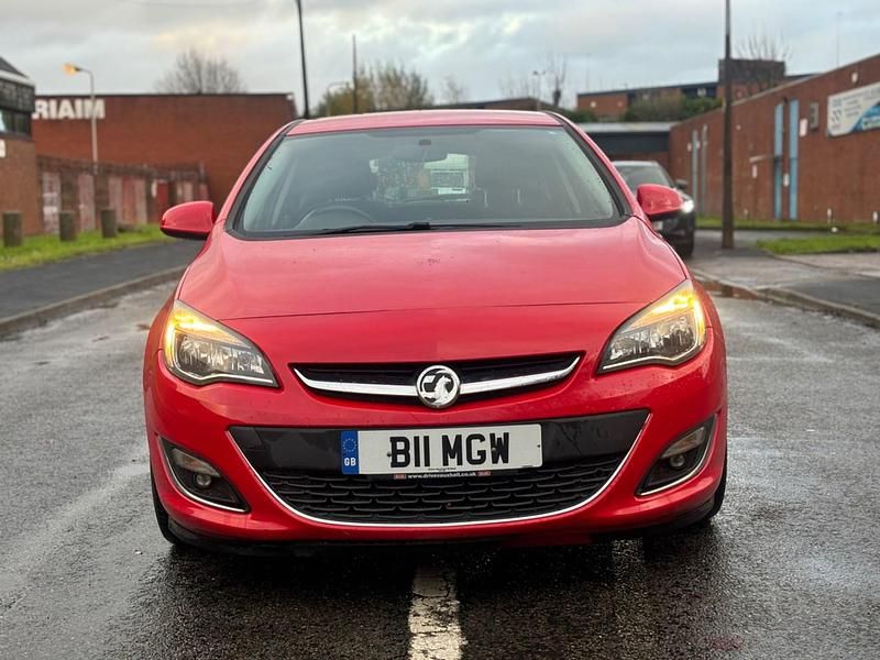 Used Vauxhall Astra SRi 2016 Red Hatchback