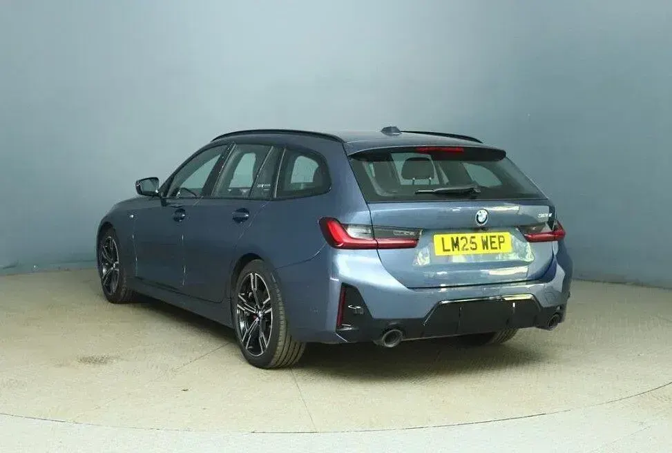 Used BMW 320 M Sport 181 HP (133 kW) 2025 Blue Estate