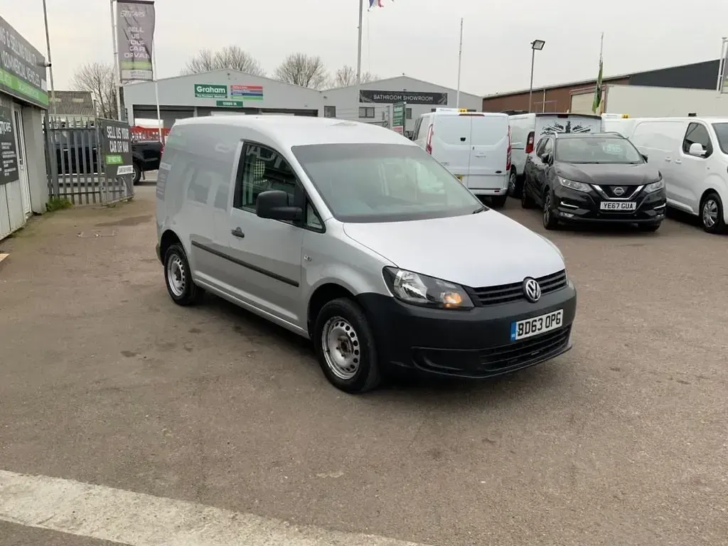 Usado VW Caddy Startline 75 HP (55 kW) 2013 Prateado Monovolume