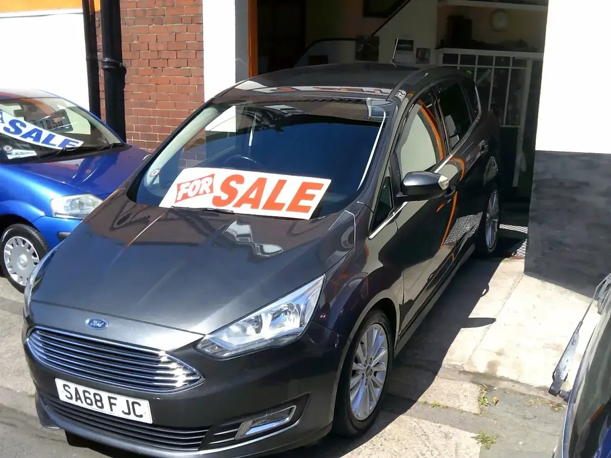 Used Ford C-MAX Titanium 2018 Grey MPV
