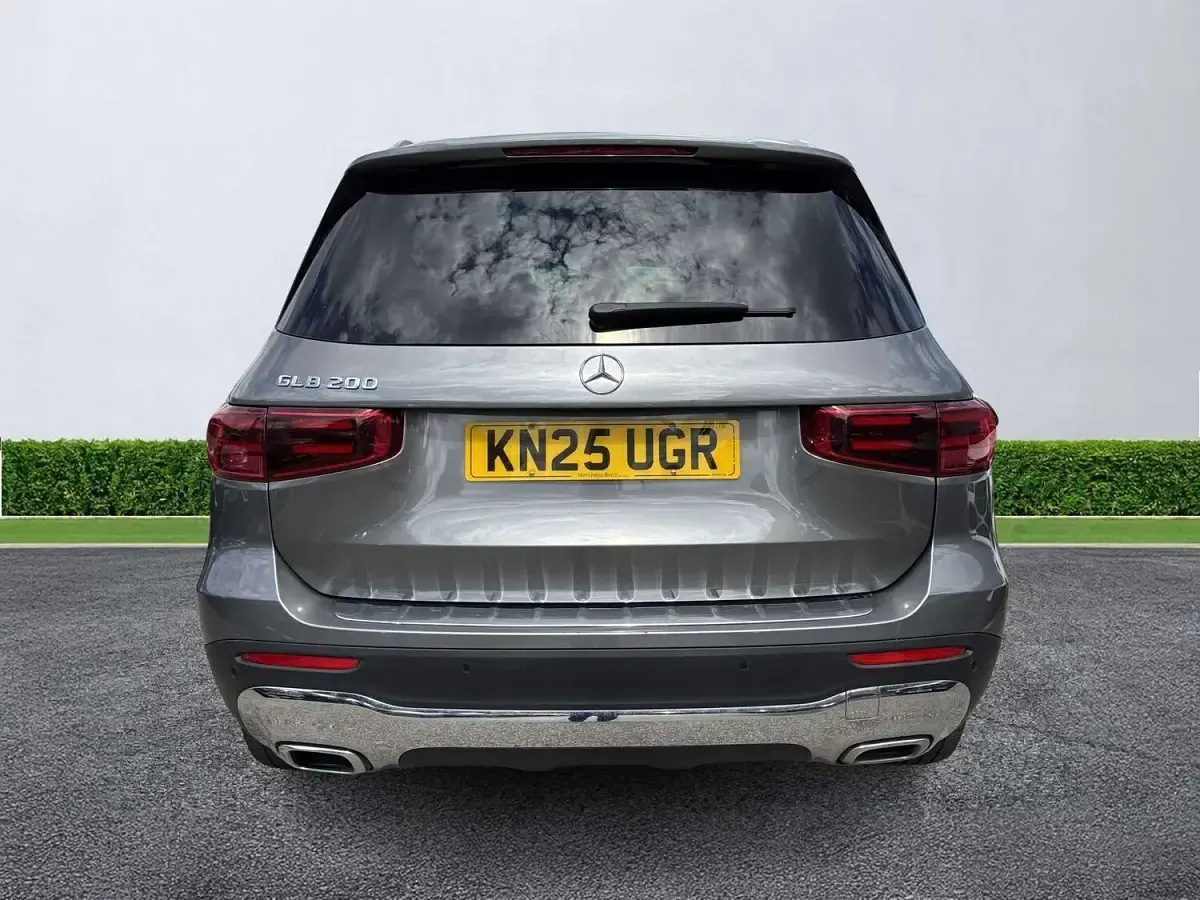 Used Mercedes GLB200 Executive 163 HP (119 kW) 2025 Grey SUV