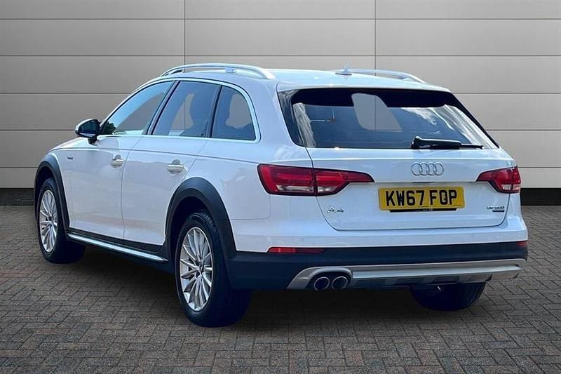 Używany Audi A4 Allroad Comfort 190 KM (139 kW) 2018 Biały Kombi