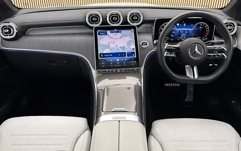 Used Mercedes E300 AMG line 333 HP (244 kW) 2024 White SUV