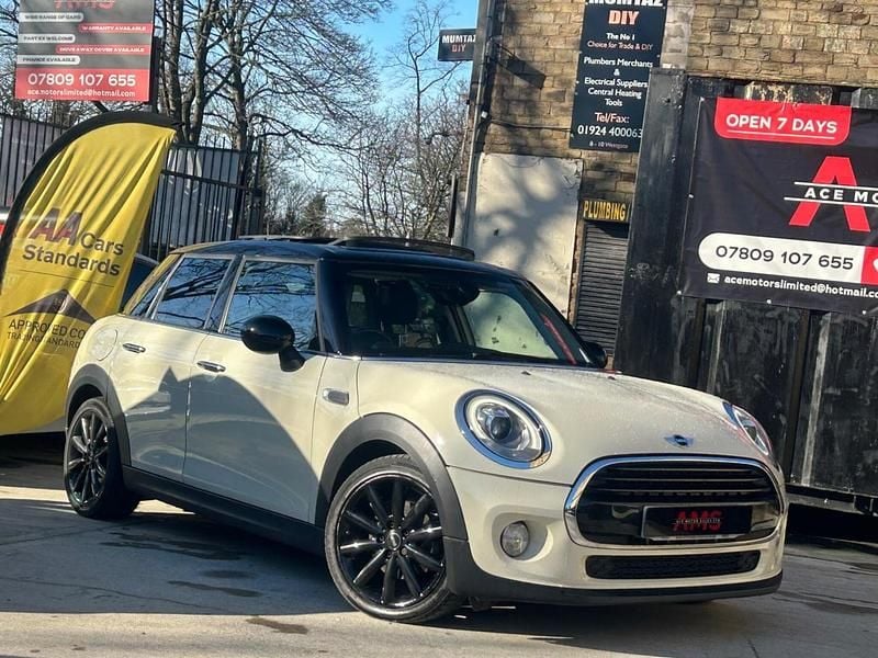 Used Mini Cooper D Hatch 2016 White Hatchback